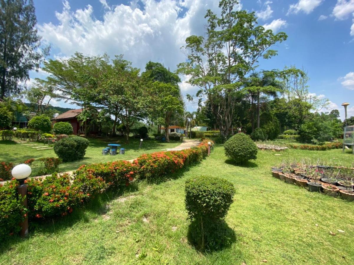 Oyo 966 Boss Khaoyai Hotel Ban Bung Toei Exterior photo